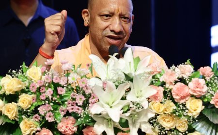धन के अभाव में नहीं रुकेगी किसी छात्र की पढ़ाई, मुख्यमंत्री योगी आदित्यनाथ का बड़ा भरोसा