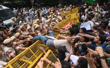 Jantar Mantar Controversy: जंतर-मंतर पर कवरेज के दौरान तीन महिला पत्रकारों से दुर्व्यवहार, दिल्ली पुलिस के एसीपी पर गंभीर आरोप