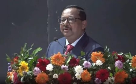 Supreme Court: 'मतदान का अधिकार छीनना शरीर से आत्मा निकालने जैसा', जस्टिस उज्जल भुइयां की दो टूक