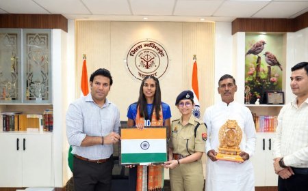 एशियन गेम्स में पदक जीतकर लौटीं धाविका प्राची चौधरी का सहारनपुर में सम्मान, डीएम ने बढ़ाया हौसला