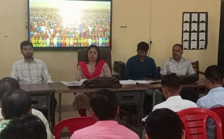 Hardoi News: हरदोई में जनगणना-2027 के दूसरे चरण का प्रशिक्षण शुरू, फील्ड ट्रेनर्स को दिए गए जरूरी निर्देश