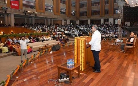 विकसित भारत 2047: केंद्रीय मंत्री एल. मुरुगन ने युवाओं से तकनीक और नवाचार में नेतृत्व करने की अपील की