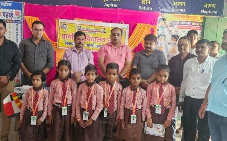 Hardoi News: प्राथमिक विद्यालय तड़ौरा में आई कार्ड वितरण समारोह, शत-प्रतिशत उपस्थिति वाले बच्चे सम्मानित