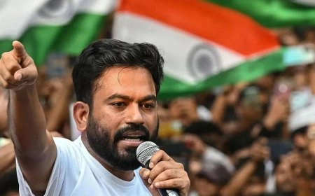 Delhi CJP Protest: 'अरेस्ट होने आया हूं...' फ्लाइट के भीतर से हिरासत में लिए जाने पर बोले अभिजीत दीपके, जंतर-मंतर कूच से पहले बड़ा एक्शन