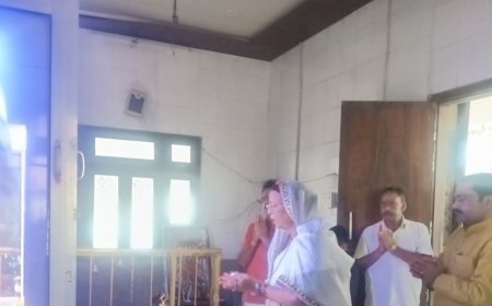 हरदोई: माँ कुसुमा देवी मंदिर में सेवा संकल्प अभियान के तहत महायज्ञ का आयोजन