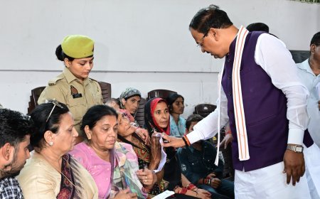 उप मुख्यमंत्री केशव प्रसाद मौर्य का बड़ा निर्देश: जनता दर्शन में आई शिकायतों पर तुरंत एक्शन लें अफसर