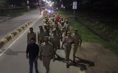 Deoband Police: मिशन शक्ति फेस-6: देवबंद में पुलिस का पैदल मार्च, महिलाओं को सुरक्षा का भरोसा