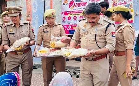 सीतापुर में मिशन शक्ति 6.0: नैमिषारण्य वृद्धाश्रम में पुलिस ने बुजुर्ग महिलाओं को बांटे वस्त्र और प्रसाद