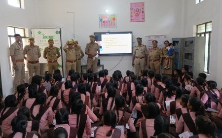 मिशन शक्ति 6.0: हरदोई के स्कूलों में पुलिस ने चलाया जागरूकता अभियान, साइबर सुरक्षा व हेल्पलाइन नंबरों की दी जानकारी