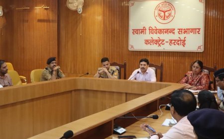 हरदोई में विधान परिषद चुनाव की तैयारी तेज: जोनल और सेक्टर मजिस्ट्रेटों को दिए गए निष्पक्ष मतदान के कड़े निर्देश