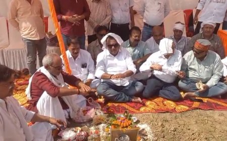 बलिया के ऐतिहासिक ददरी मेले का ध्वज पूजन संपन्न, विजयादशमी पर वैदिक मंत्रोच्चार के साथ शुरू हुईं तैयारियां