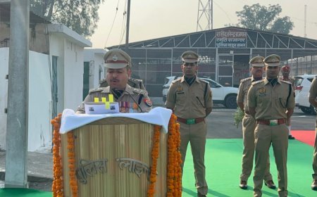 Sambhal News: सम्भल में शहीद पुलिसकर्मियों को सलाम! पुलिस स्मृति दिवस पर एसपी विकास चंद्र त्रिपाठी ने दी श्रद्धांजलि
