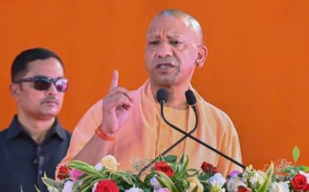 यूपी में पुलिसकर्मियों के भत्तों में भारी बढ़ोतरी, स्मृति दिवस पर सीएम योगी ने किए तीन बड़े ऐलान
