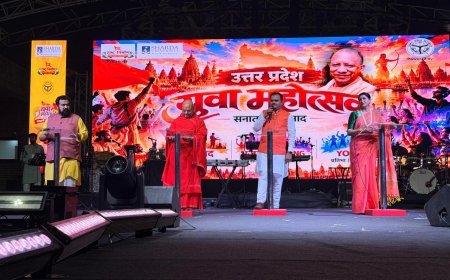 ग्रेटर नोएडा में सनातनी शंखनाद युवा महोत्सव, शारदा विवि में उमड़े 8 हजार युवा
