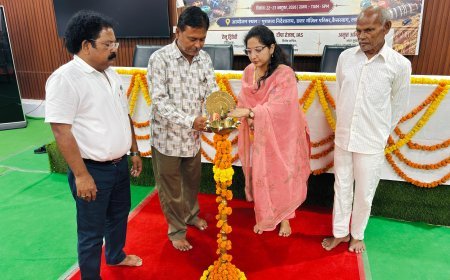 हड़प्पा कालीन मनका निर्माण तकनीकों पर लखनऊ में कार्यशाला शुरू, शिल्पकारों ने दिए व्यावहारिक गुर