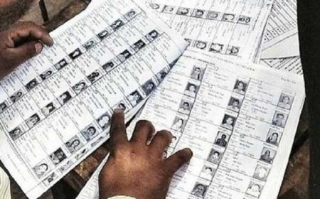मतदाता सूची में गड़बड़ी पर नपेंगे अधिकारी- यूपी में कंप्यूटर सहायकों की फीडिंग पर रोक, जांच के सख्त आदेश