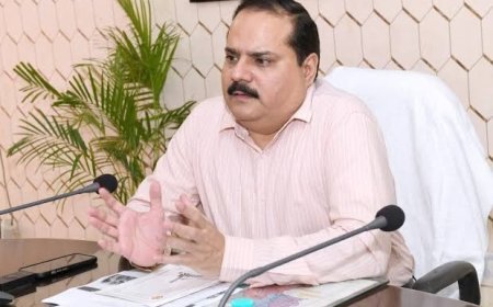 आगरा शिक्षक निर्वाचन क्षेत्र के 3 बूथों पर पुनर्मतदान का आदेश, चुनाव आयोग ने रद किया था मतदान