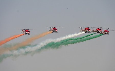 काशी में ‘विंग्स ओवर गंगा’ का समापन- आसमान में दिखा वायुसेना का शौर्य, गंगा तटों पर उमड़ा महाकुंभ जैसा जनसैलाब