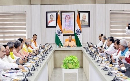योगी कैबिनेट के 22 बड़े फैसले- शिक्षणेतर कर्मियों को कैशलेस इलाज, प्रगति रोबोटिक्स पार्क और 4 लिंक एक्सप्रेसवे को मंजूरी