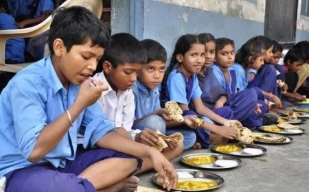 हरदोई में बेसिक स्कूलों के लिए विस्तृत MDM गाइडलाइन जारी, जानें हलवा-उपमा की मात्रा, बजट, पोषण मान व रसोइयों का मानदेय