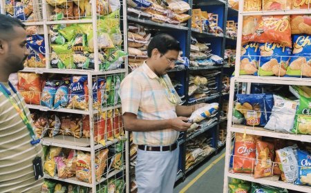 यूपी में ऑनलाइन राशन और ई-कॉमर्स डार्क स्टोर्स पर बड़ा छापा: 6 केंद्रों के लाइसेंस निलंबित, 154 को नोटिस