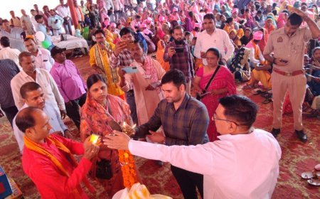 Hardoi News: हरदोई में मुख्यमंत्री सामूहिक विवाह योजना के तहत 72 जोड़ों की शादी संपन्न, नवदंपतियों पर हुई पुष्पवर्षा