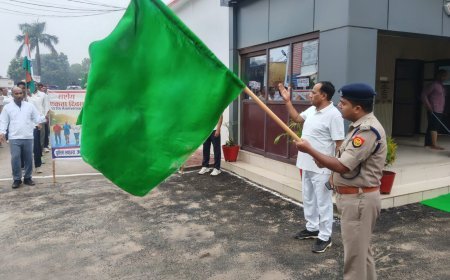 Ballia : राष्ट्रीय एकता दिवस पर 'रन फॉर यूनिटी' का आयोजन: सरदार पटेल की 150वीं जयंती पर दौड़े जवान और नागरिक