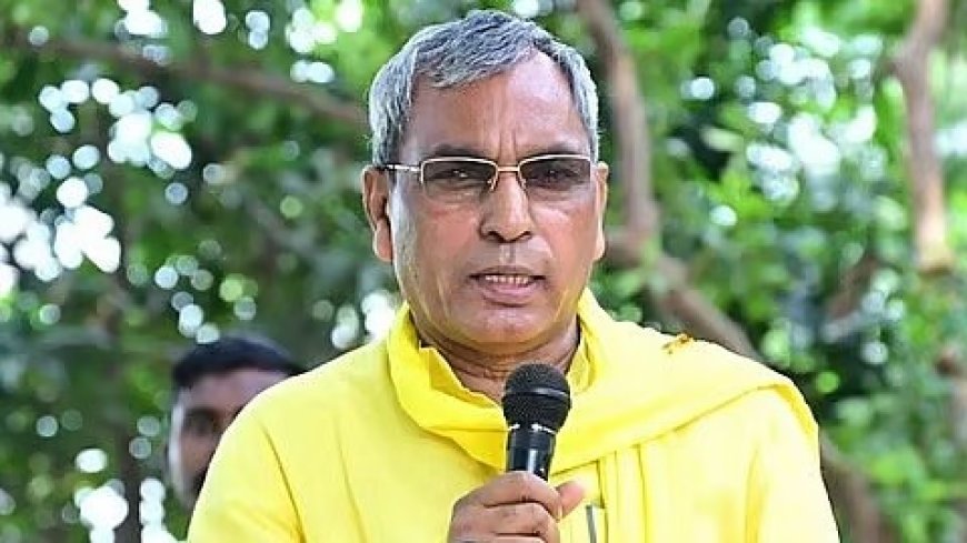 यूपी की ग्राम पंचायतों में स्थापित होंगे आधार सेवा केंद्र, डिजिटल सेवाओं के विस्तार पर मंत्री ओम प्रकाश राजभर का जोर