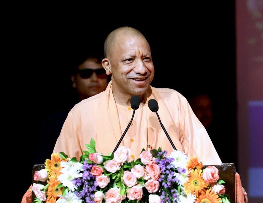 सशक्त पंचायत और समृद्ध गांव ही ग्राम स्वराज की नींव, परिवारवादी राजनीति पर मुख्यमंत्री योगी का प्रहार