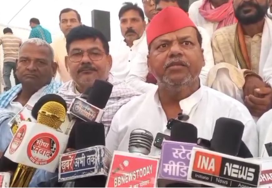 बांसडीह में राम गोविंद चौधरी को दी गई श्रद्धांजलि, नीरज सिंह गुड्डू ने की प्रतिमा और लाइब्रेरी स्थापना की घोषणा