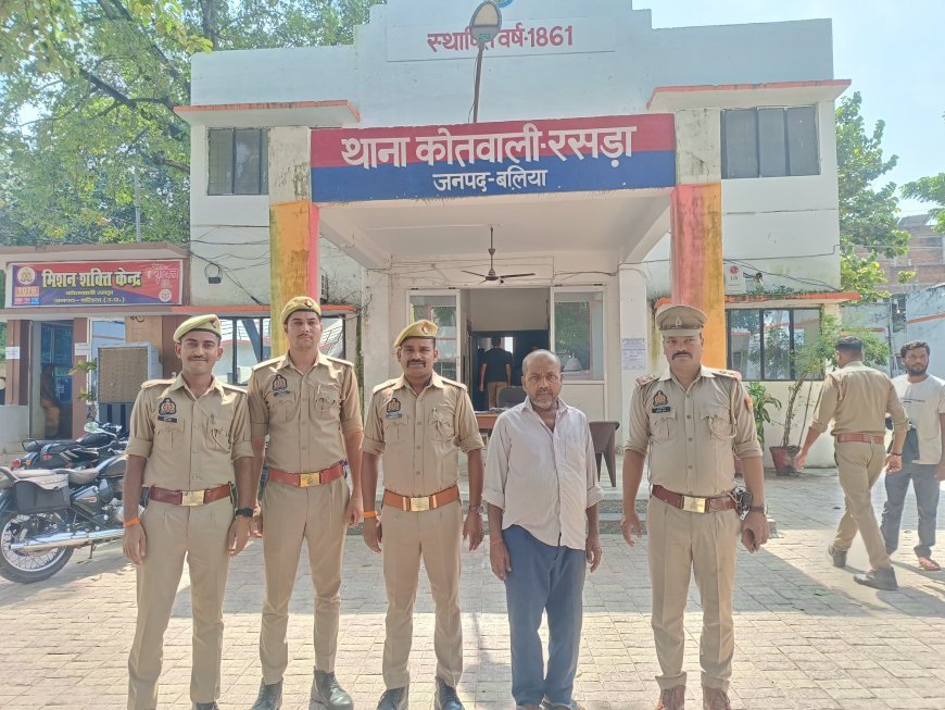बलिया में अवैध पटाखों और बारूद का बड़ा जखीरा बरामद, 15 लाख का माल सीज और दुकानदार गिरफ्तार