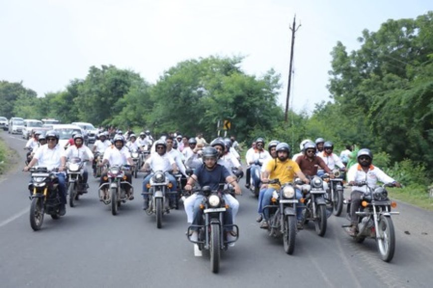वडनगर से काशी पहुंची सेवा संकल्प बाइक यात्रा, बाबा विश्वनाथ का होगा जलाभिषेक