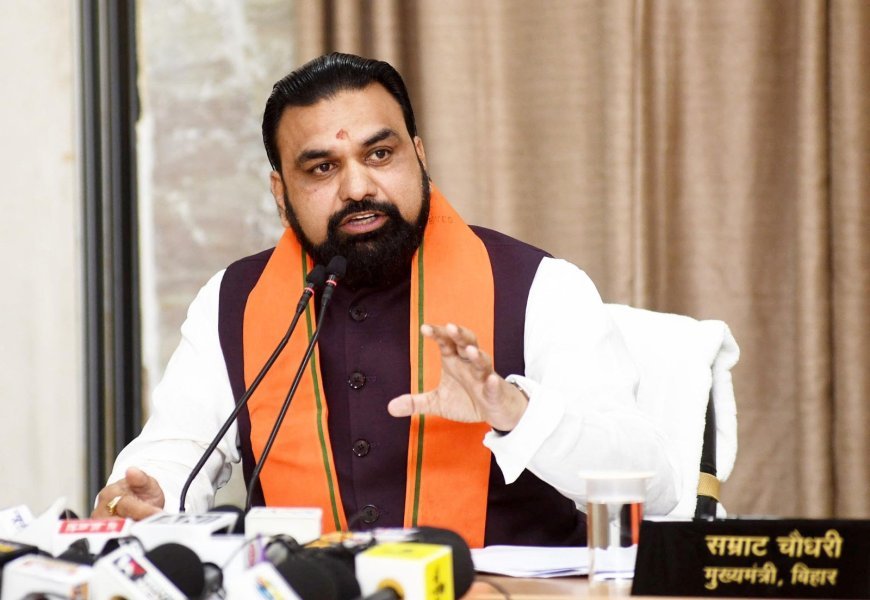 Bihar Politics: महिलाओं के खिलाफ अपराध पर सम्राट चौधरी के बयान से बवाल, विपक्ष ने कानून-व्यवस्था पर घेरा
