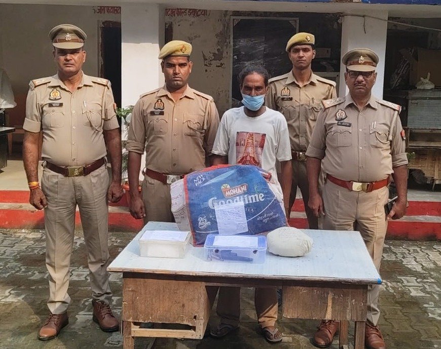 हरदोई में कुख्यात अपराधी तमंचा और भारी मात्रा में गांजे के साथ गिरफ्तार, हत्या और लूट के दर्जनों केस दर्ज