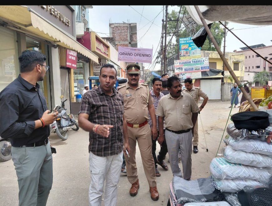 देवबंद में रशीदिया मस्जिद मार्ग पर गरजा प्रशासन का बुलडोजर, अवैध कब्जों और ठेलों पर बड़ी कार्रवाई