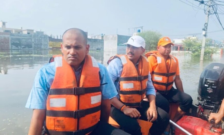 लखनऊ में गोमती के बढ़ते जलस्तर से निपटने को राहत अभियान तेज, 90 नावें तैनात और ड्रोन से छिड़काव शुरू