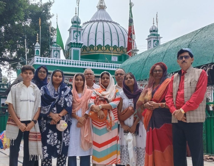 पिरान कलियर में इप्टा टीम ने मांगी अमन-शांति की दुआ: नुक्कड़ नाटक और गीतों से दिया सामाजिक सद्भाव का पैगाम