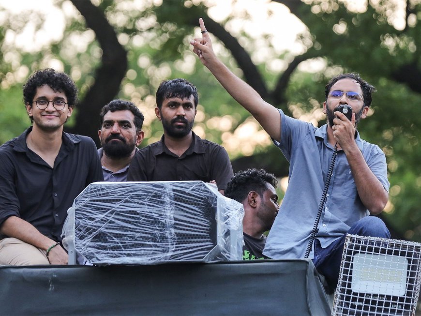 Cockroach Janata Party: 'कॉकरोच जनता पार्टी' का प्रशासन को अल्टीमेटम: 24 घंटे में प्रदर्शन की अनुमति दें, वरना बिना इजाजत शुरू होगा आंदोलन