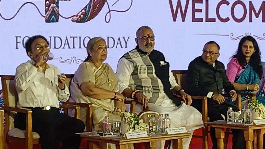 उत्तर प्रदेश ने सूरत के कपड़ा उद्योगपतियों को दिया न्योता: पीएम मित्र पार्क और तकनीकी वस्त्रों में निवेश पर बढ़ा कदम