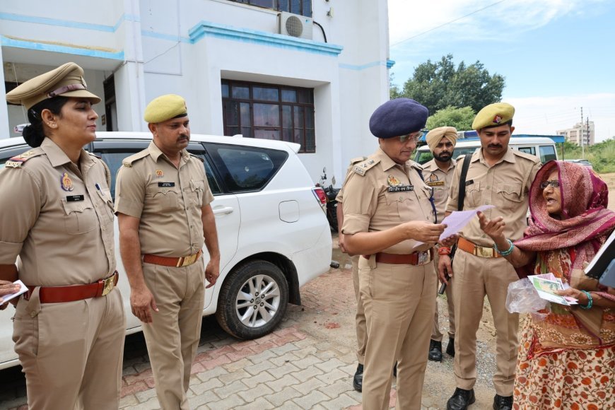 Hathras Police: एसपी ने फरियादियों की समस्याएं सुनकर त्वरित निस्तारण के दिए निर्देश
