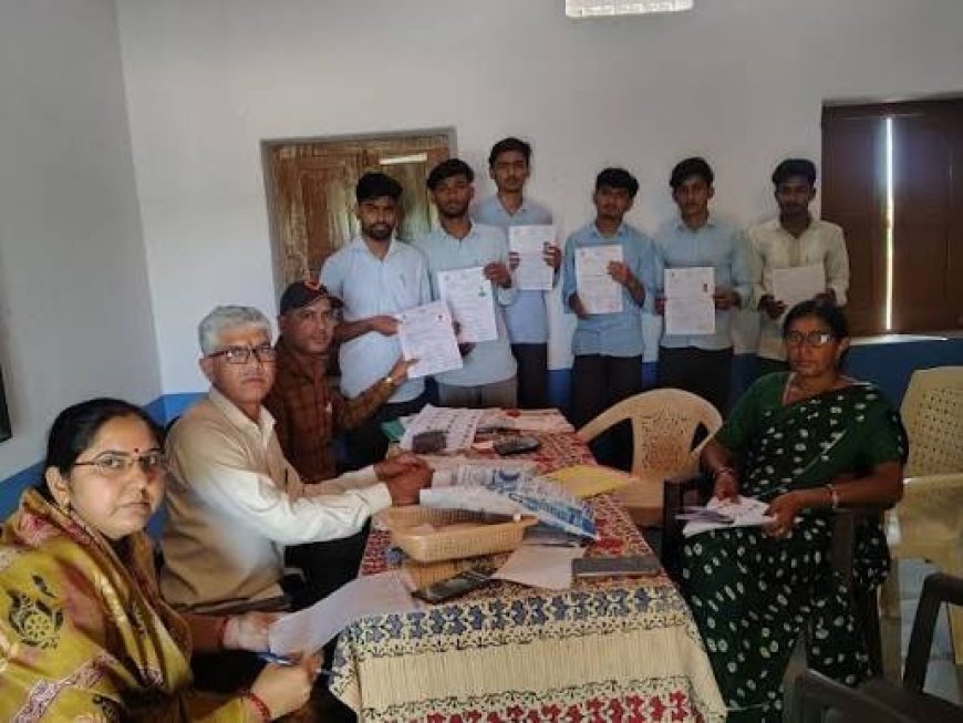 UP Voter Registration Drive: यूपी में 17 और 24 अक्टूबर को लगेंगे विशेष वोटर रजिस्ट्रेशन कैंप, ऐसे जुड़वाएं मतदाता सूची में नाम