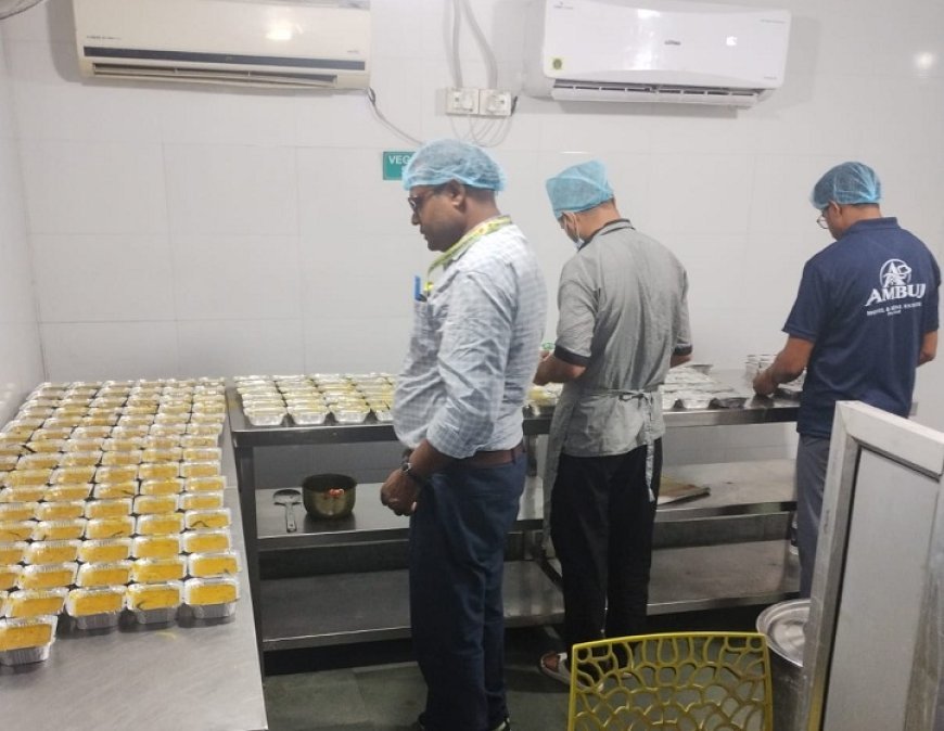 Railway Food News: रेलवे-एयरलाइंस के खाने पर यूपी एफएसडीए का शिकंजा, 978 किलो राइस क्रम्ब्स जब्त; 43 कैटरिंग इकाइयों की जांच