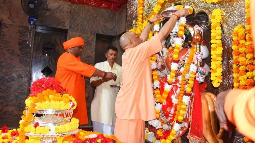 यूपी में सशक्त हो रही नारी शक्ति, सीएम योगी ने गिनाईं आंगनबाड़ी और स्वयं सहायता समूहों की उपलब्धियां