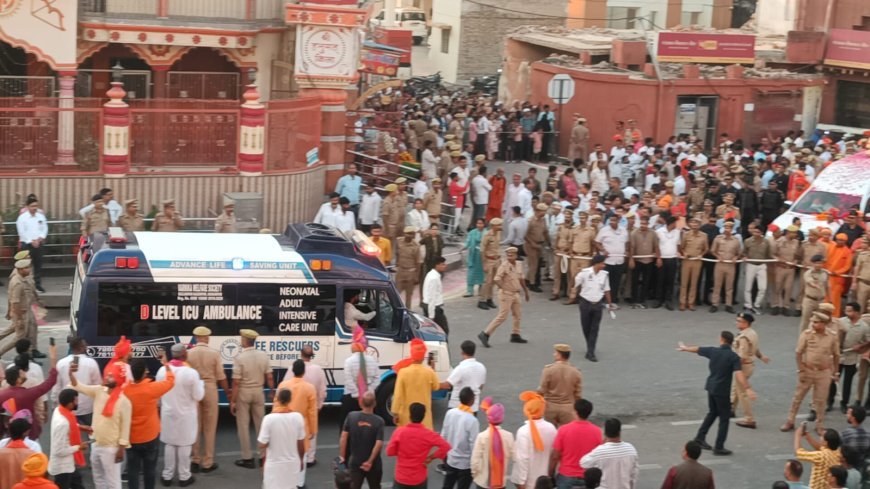 UP News: पहले मानवता, फिर परंपरा! एंबुलेंस के सायरन पर रुकी सीएम योगी की विजयादशमी शोभायात्रा, मरीज के लिए खाली कराया रास्ता