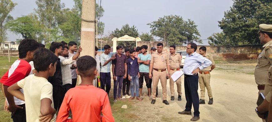 Hardoi News: हरदोई में आतिशबाजी स्थलों का निरीक्षण, एसडीएम सदर ने सुरक्षा और शांति व्यवस्था बनाए रखने के दिए निर्देश