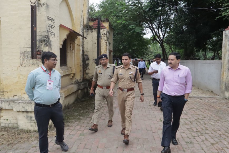 Hardoi News: हरदोई में PET-2026 परीक्षा को लेकर DM-SP का औचक निरीक्षण, CCTV और सुरक्षा व्यवस्था परखी